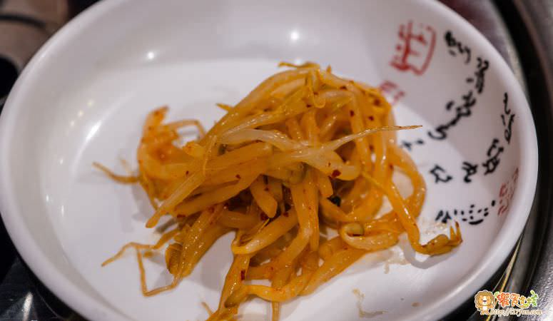 p1330879