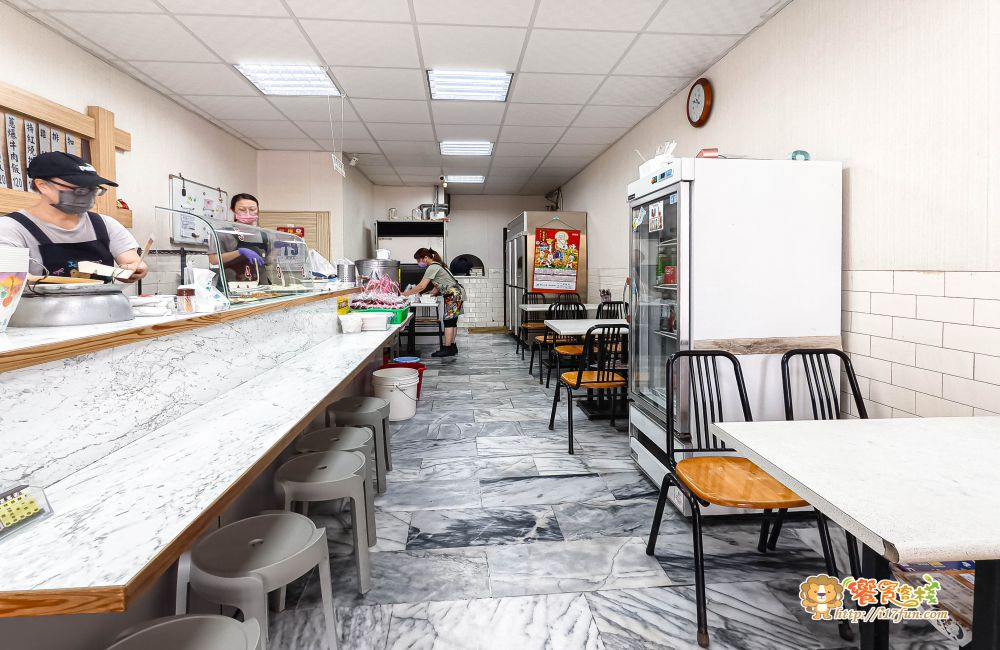 豐熱排骨專賣店│在地人從小吃到大的人氣老店!主廚掌火功力一流,鍋氣與香氣交織,蔥爆香氣撲鼻、排骨鹹香入味 - 第3張圖