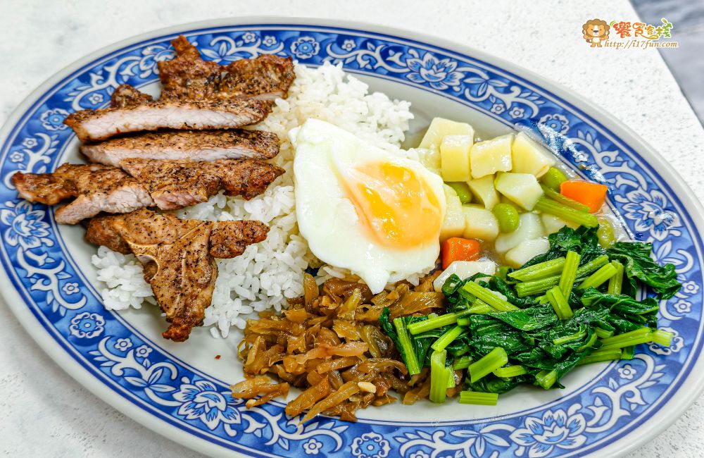 豐熱排骨專賣店│在地人從小吃到大的人氣老店!主廚掌火功力一流,鍋氣與香氣交織,蔥爆香氣撲鼻、排骨鹹香入味 - 第10張圖