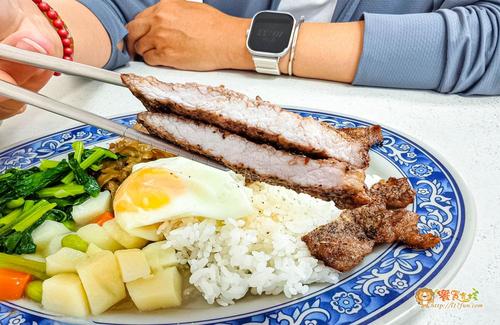 豐熱排骨專賣店│在地人從小吃到大的人氣老店!主廚掌火功力一流,鍋氣與香氣交織,蔥爆香氣撲鼻、排骨鹹香入味 - 第12張圖