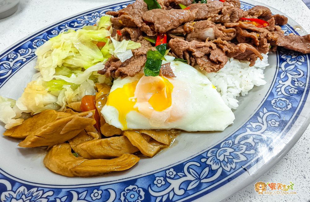 豐熱排骨專賣店│在地人從小吃到大的人氣老店!主廚掌火功力一流,鍋氣與香氣交織,蔥爆香氣撲鼻、排骨鹹香入味 - 第9張圖