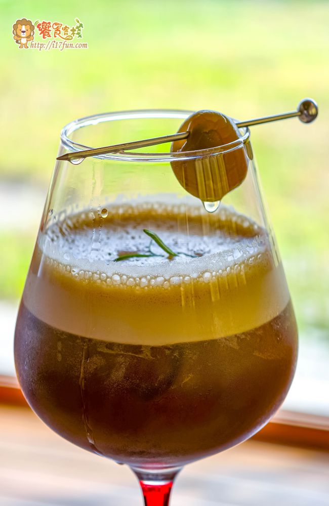 神諭咖啡│高雄超人氣咖啡廳!低調藏身在眷村老宅巷弄之中,保有老宅靈魂,在光與木質間品味慢生活 - 第29張圖