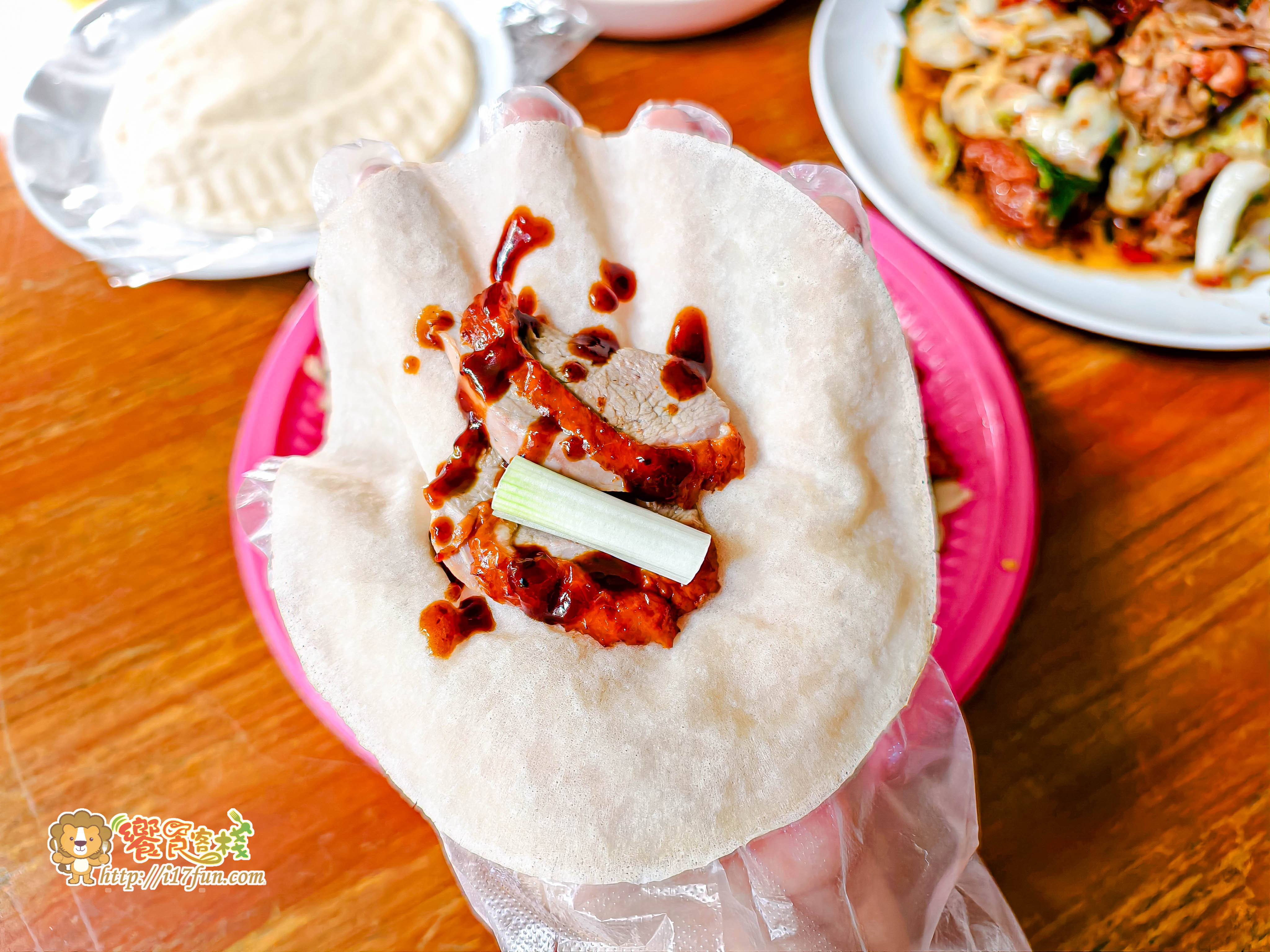 八德烤鴨│高雄老字號北平烤鴨,木炭慢火烤製金黃酥脆,一鴨多吃吃法滿足味蕾,建議預約取鴨不必大排長龍久侯 - 第23張圖