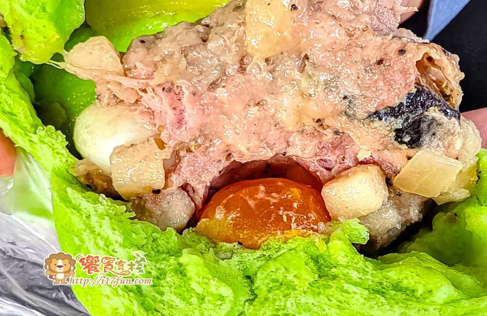 自由手工包子饅頭店│高雄超浮誇巨無霸包子！越南香蘭包子超吸睛，手工現包現蒸、份量大到一手抓不住，料多實在香氣十足