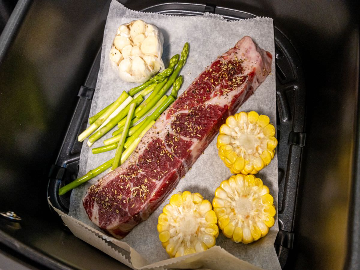 氣炸雪花翼板牛排食譜│自己的牛排自己烤!!輕鬆簡單4個步驟,免顧爐火,一樣能有鮮嫩多汁的牛排大餐 - 第4張圖 氣炸雪花翼板牛排食譜│自己的牛排自己烤!!輕鬆簡單4個步驟,免顧爐火,一樣能有鮮嫩多汁的牛排大餐