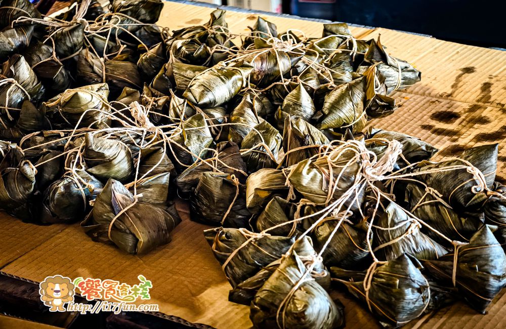 阿花姐肉粽│高雄在地人激推的隱藏版肉粽！沒有招牌低調藏在民宅中，已飄香超過40年，一顆只要25元的佛心價，熟客口耳相傳的傳奇