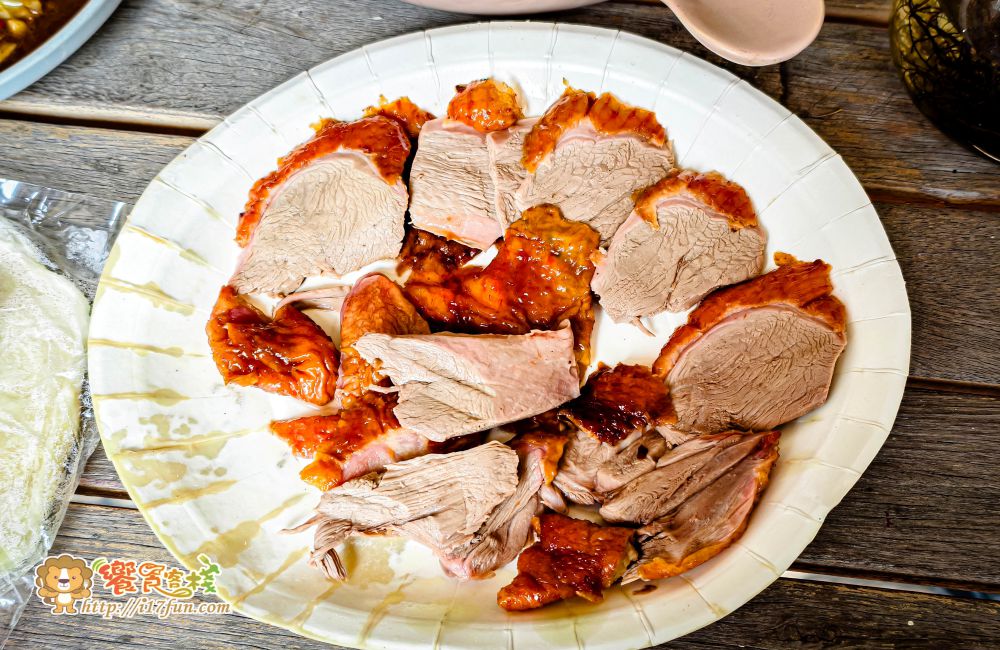 佳東北平烤鴨│高雄老字號!飄香超過20年,炭火烤鴨外酥內嫩、鹹酥鴨扎實不柴、炒骨鹹甜涮嘴~ - 第11張圖 佳東北平烤鴨│高雄老字號!飄香超過20年,炭火烤鴨外酥內嫩、鹹酥鴨扎實不柴、炒骨鹹甜涮嘴~