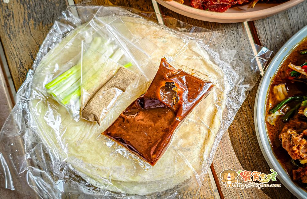 佳東北平烤鴨│高雄老字號!飄香超過20年,炭火烤鴨外酥內嫩、鹹酥鴨扎實不柴、炒骨鹹甜涮嘴~ - 第17張圖 佳東北平烤鴨│高雄老字號!飄香超過20年,炭火烤鴨外酥內嫩、鹹酥鴨扎實不柴、炒骨鹹甜涮嘴~