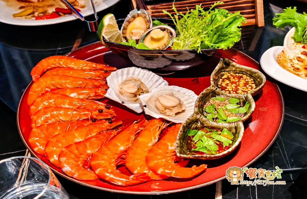 BAR KAO泰式餐酒館│高雄夜景新打卡地！27樓高空泰式餐酒館，微醺調酒與南洋風味料理，視覺味覺一次滿足