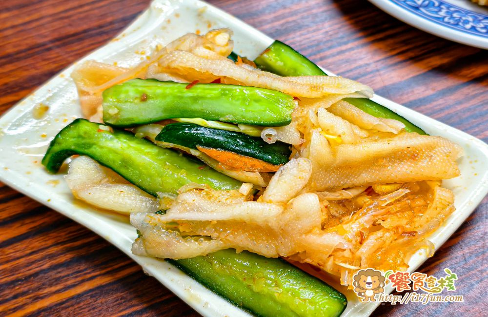 金大麵食坊 溫州餛飩大王│高雄近40年老店!超大顆溫洲餛飩顆顆手工現包、皮薄餡多,還有多種創意口味,連離峰時段也是爆多人~ - 第20張圖 金大麵食坊 溫州餛飩大王│高雄近40年老店!超大顆溫洲餛飩顆顆手工現包、皮薄餡多,還有多種創意口味,連離峰時段也是爆多人~