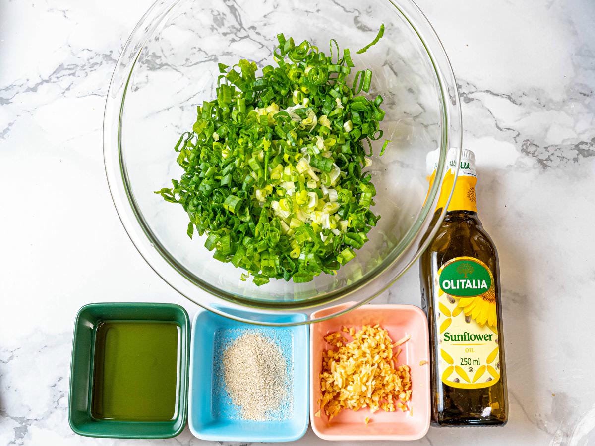 蔥薑醬食譜│自製好簡單，輕鬆0廚藝，5分鐘就完成，是冰箱必備萬用醬，拌飯、拌麵、搭肉都對味