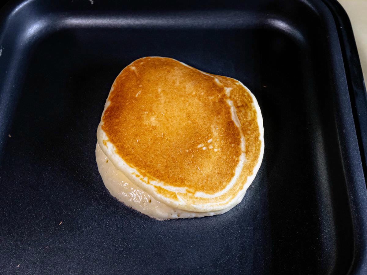 芒果鬆餅食譜│夏季限定，超簡單，只要15分鐘就能完成，只要平底鍋或是電烤盤就能完成做唷！