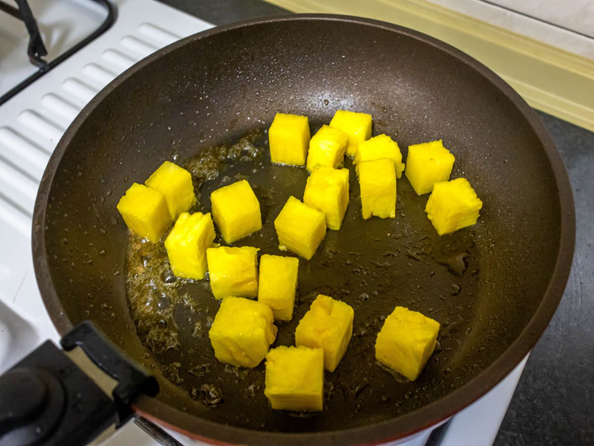 黑胡椒鳳梨牛肉粒食譜│超簡單料理食譜!用水果入菜,多汁又解膩,拿來做便當菜的主食也很適合唷! - 第6張圖 黑胡椒鳳梨牛肉粒食譜│超簡單料理食譜!用水果入菜,多汁又解膩,拿來做便當菜的主食也很適合唷!