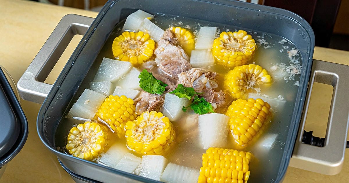 義大利Giaretti多功能陶瓷火鍋電烤盤│一機多用，３L容量，燉、煮、燜、烤、煎、炸通通行，附贈章魚燒烤盤！