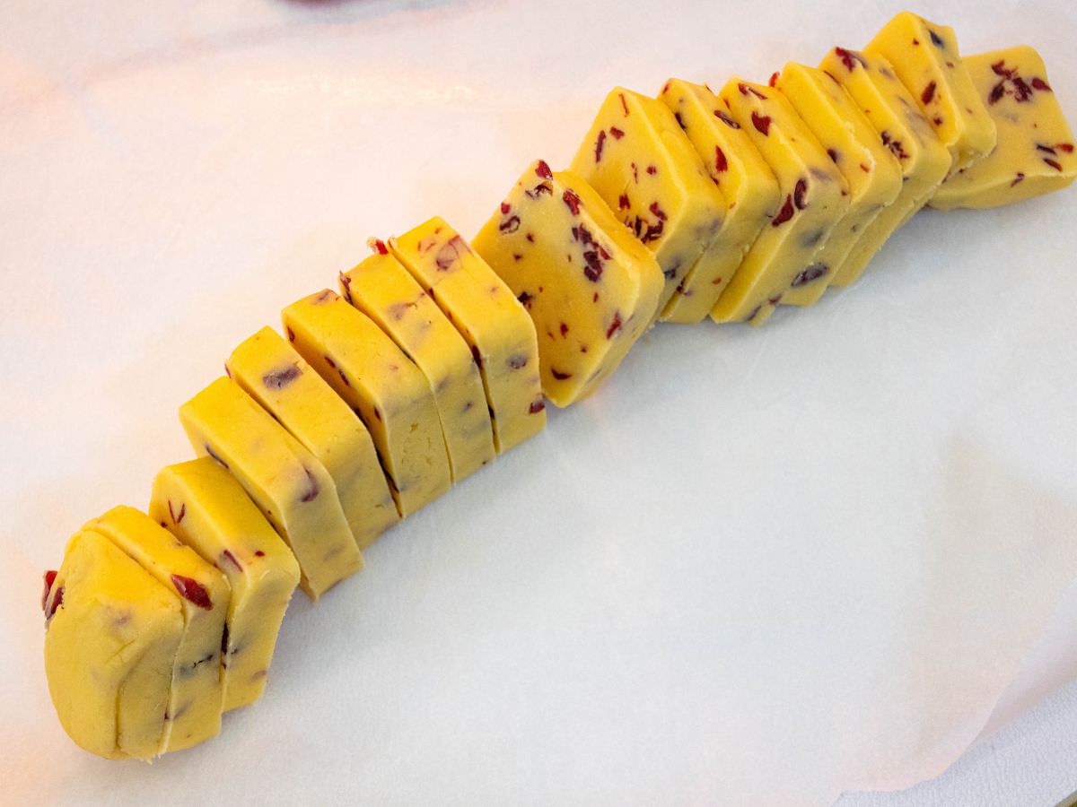 蔓越莓奶酥餅干食譜│烘焙新手也能輕鬆上手！酥、香、脆，當下午茶、點心都適合~~