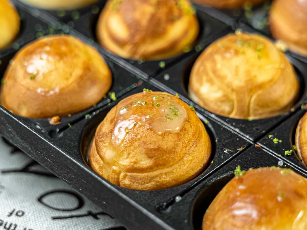 檸檬糖霜鬆餅球食譜│親子DIY食譜！假日在家不無聊，簡單的章魚燒烤盤變化創意甜點食譜，成功率超高