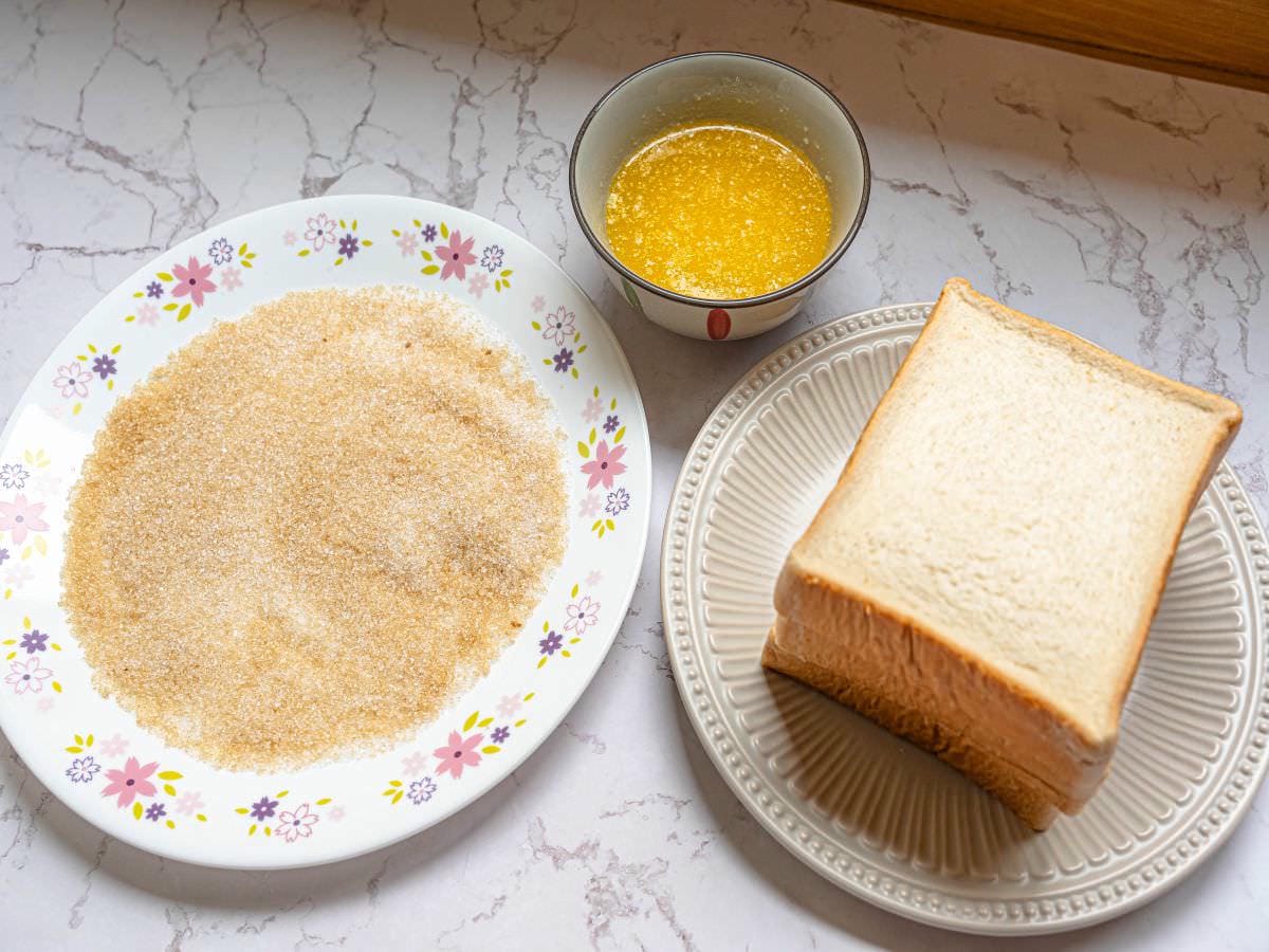 焗烤培根櫛瓜船食譜│0廚藝也能完成，食材簡單、料理簡單，輕鬆無油煙也能吃到創意櫛瓜料理