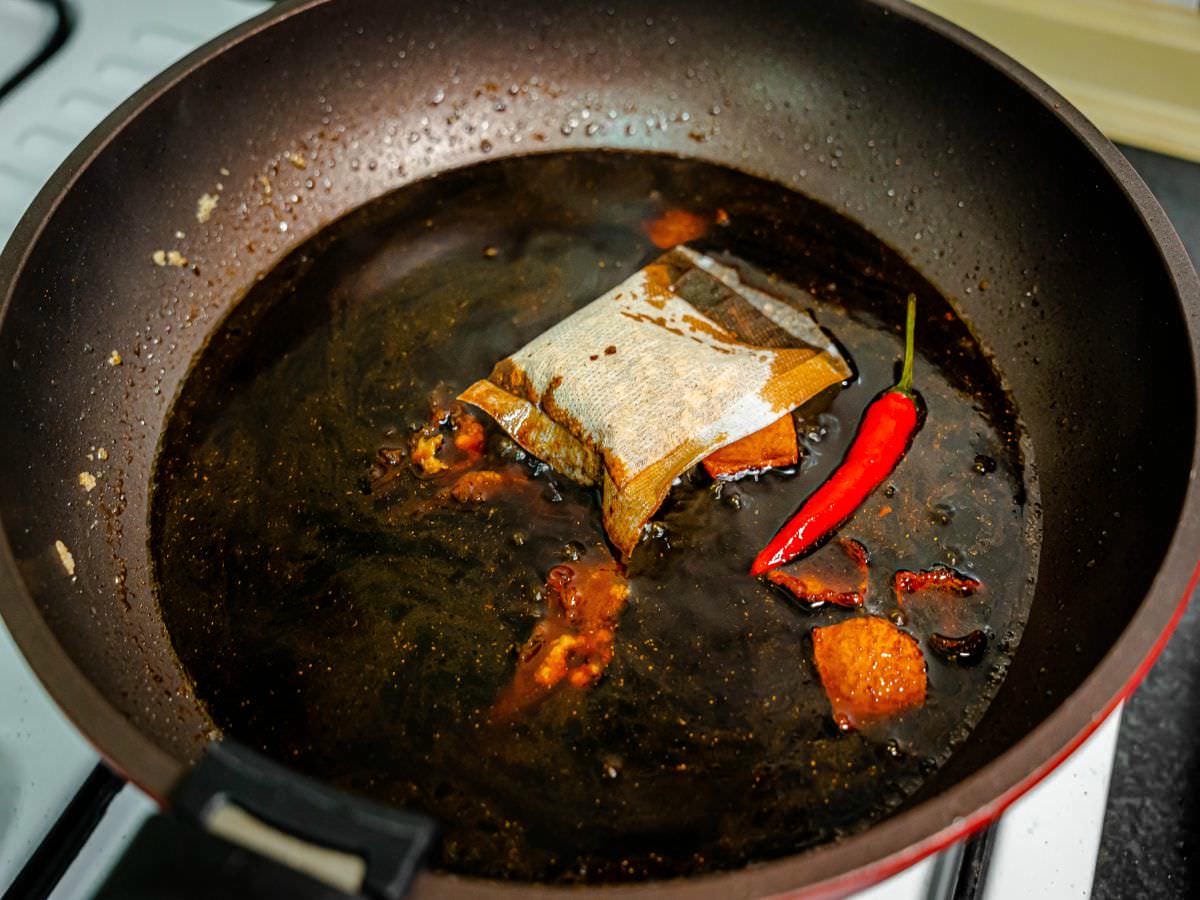 蒜香烤蘑菇食譜│懶人料理！德國家常菜自己在家也能做，超簡單，0廚藝也能輕鬆完成