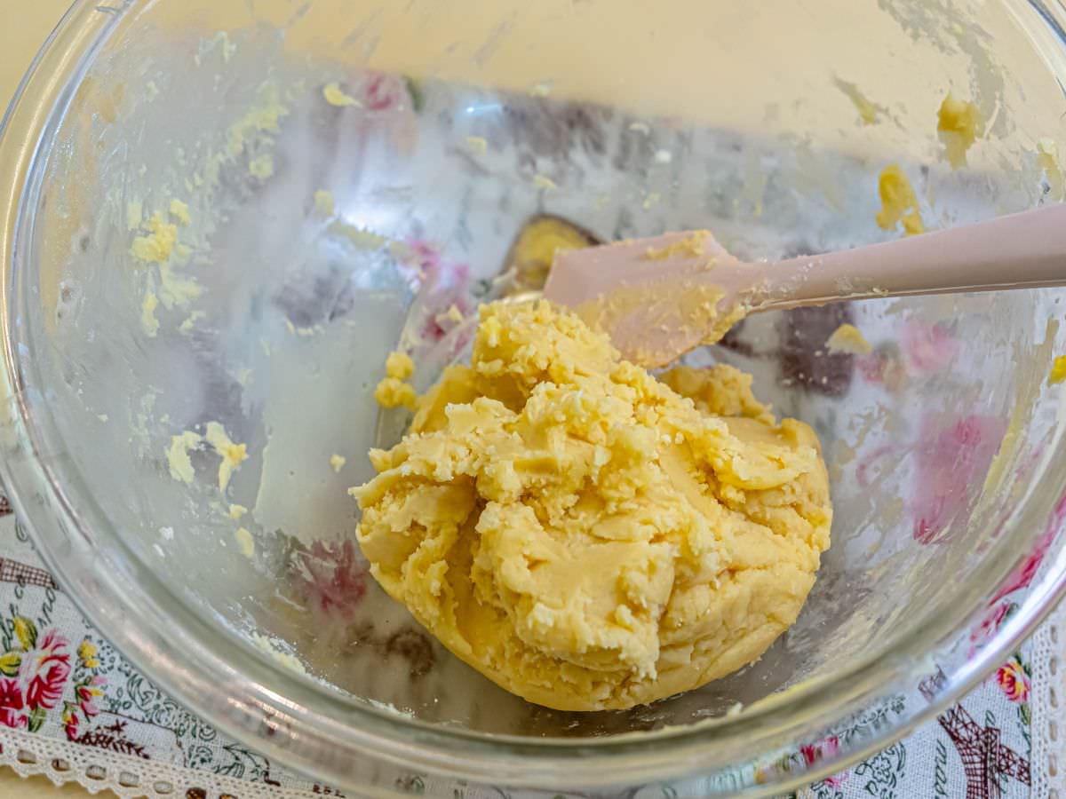 伯爵紅茶餅干食譜│自製手工伯爵紅茶餅干好簡單!酥脆可口,茶香濃郁,讓人忍不住一口接著一口~~ - 第7張圖 伯爵紅茶餅干食譜│自製手工伯爵紅茶餅干好簡單!酥脆可口,茶香濃郁,讓人忍不住一口接著一口~~