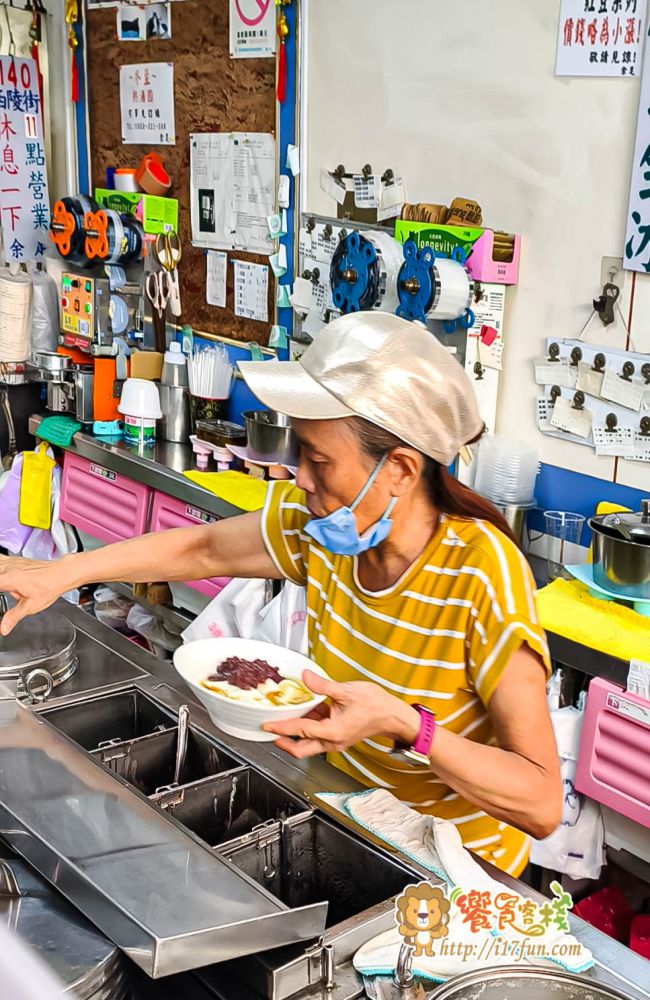 余足古早味豆花│高雄巷弄裡的隱藏版甜品老店，傳承二代的古早味豆花，每日現做、配料講究，一碗簡單卻讓人一吃就回訪