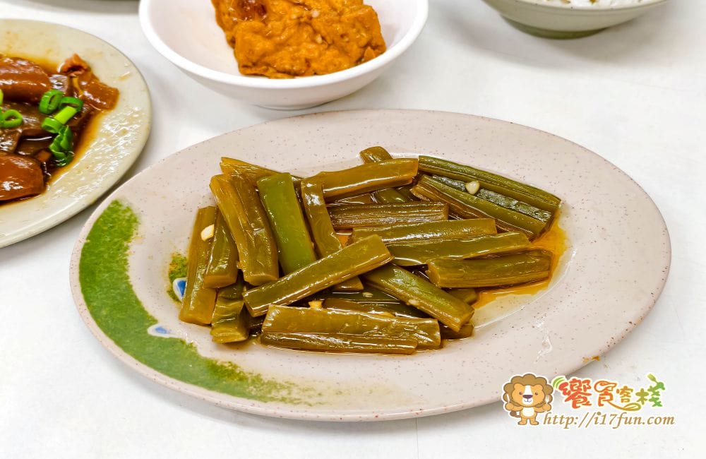 鳳山鹹米苔目│高雄人氣小吃店！從路邊攤到老字號，維新路市場旁屹立50多年的小吃，是在地人的共同回憶