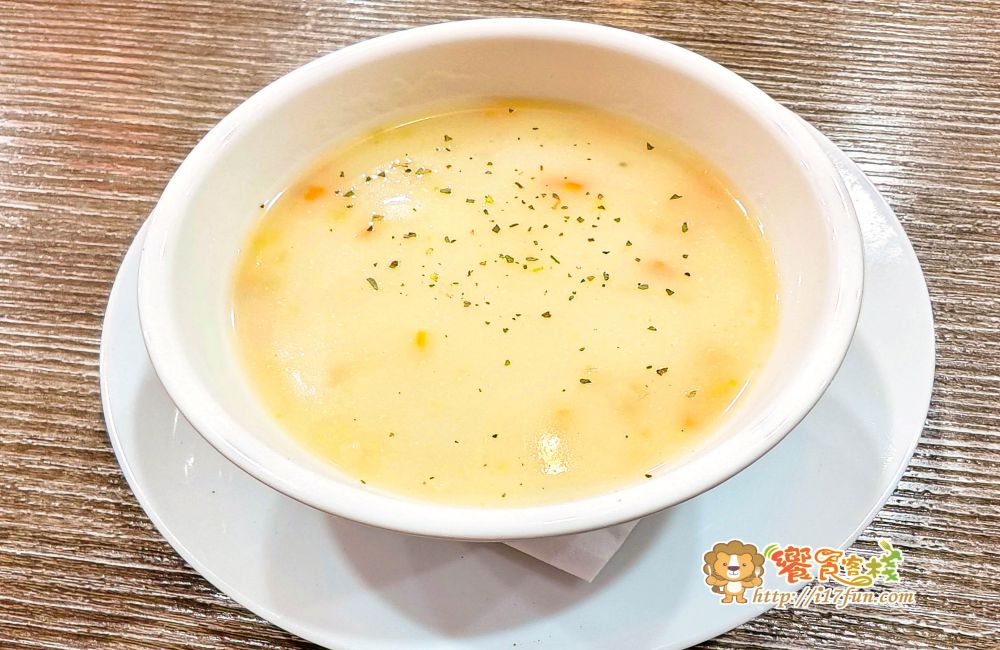 曼納印度餐廳│高雄隱藏版印度料理！主廚是印度人，多種道地印度風味餐點，多元咖哩、烤餅與素食選擇一次滿足