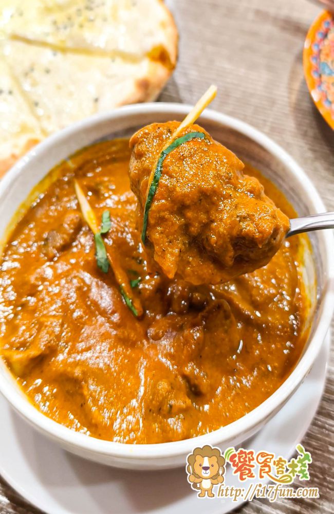 曼納印度餐廳│高雄隱藏版印度料理！主廚是印度人，多種道地印度風味餐點，多元咖哩、烤餅與素食選擇一次滿足