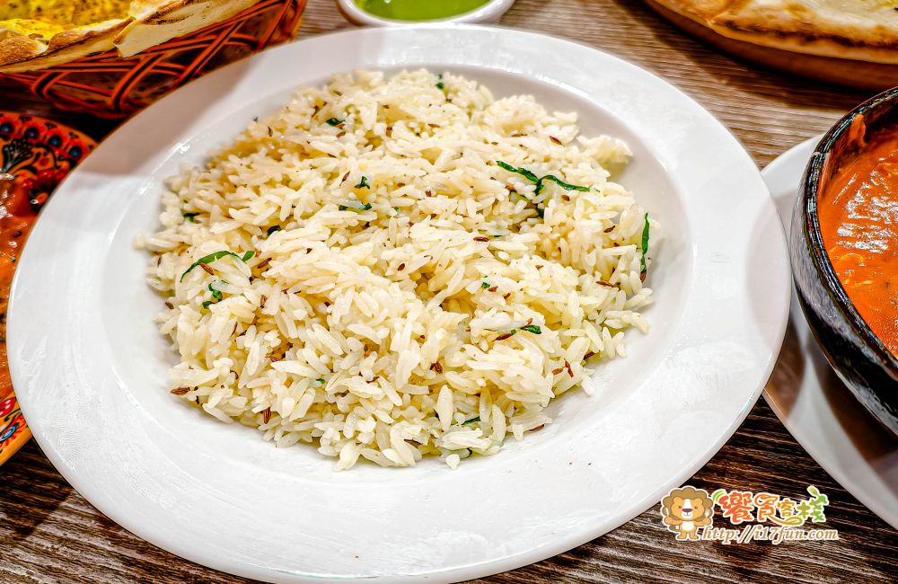 曼納印度餐廳│高雄隱藏版印度料理！主廚是印度人，多種道地印度風味餐點，多元咖哩、烤餅與素食選擇一次滿足