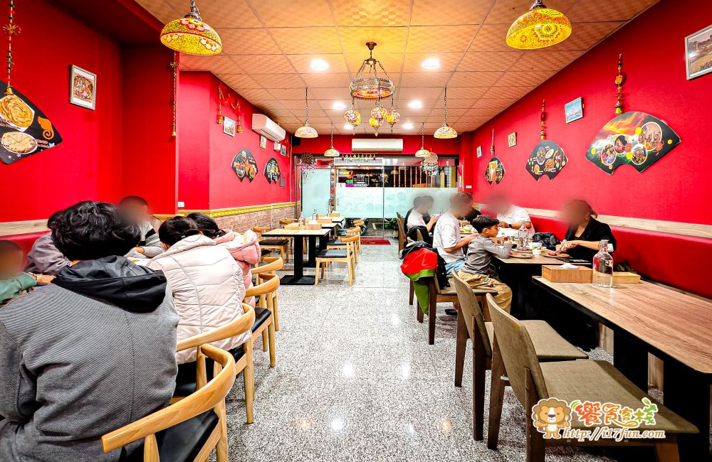 曼納印度餐廳│高雄隱藏版印度料理！主廚是印度人，多種道地印度風味餐點，多元咖哩、烤餅與素食選擇一次滿足