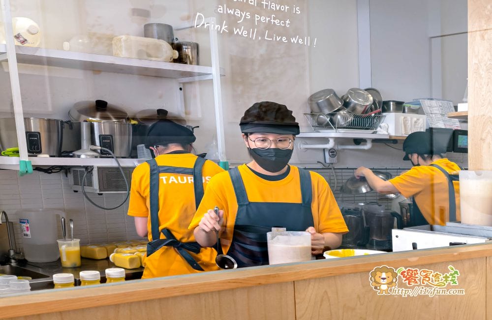 桃樂絲豆乳│高雄隱藏版手作豆乳店！每日現煮不濾渣，保留完整豆香與纖維，口味多達三十款以上，享受濃醇豆香與天然食材的完美結合