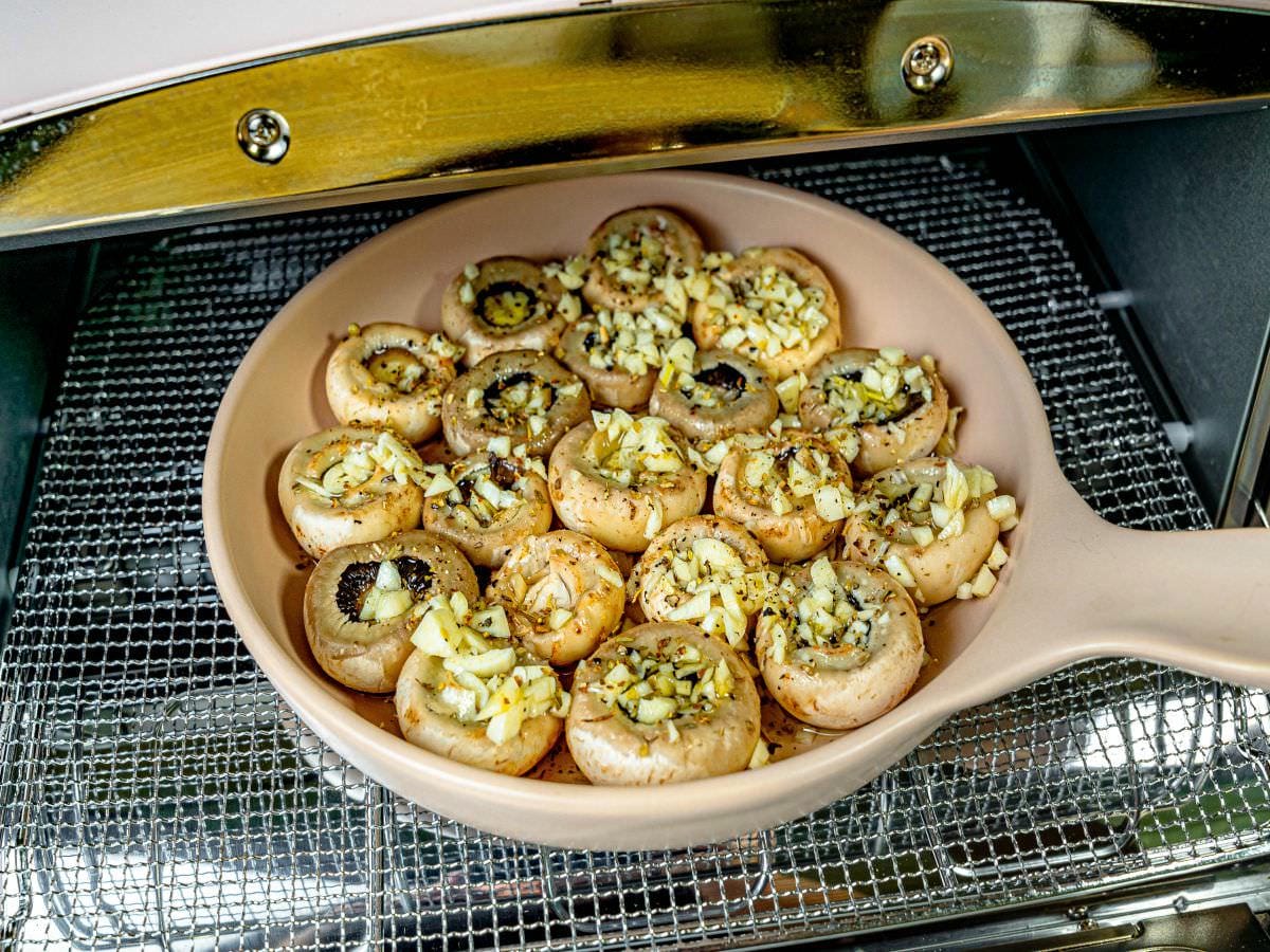 焦糖滷豆腐食譜│超簡單又下飯的銅板料理！運用一個小技巧，不油炸、不油煎一樣可以非常入味