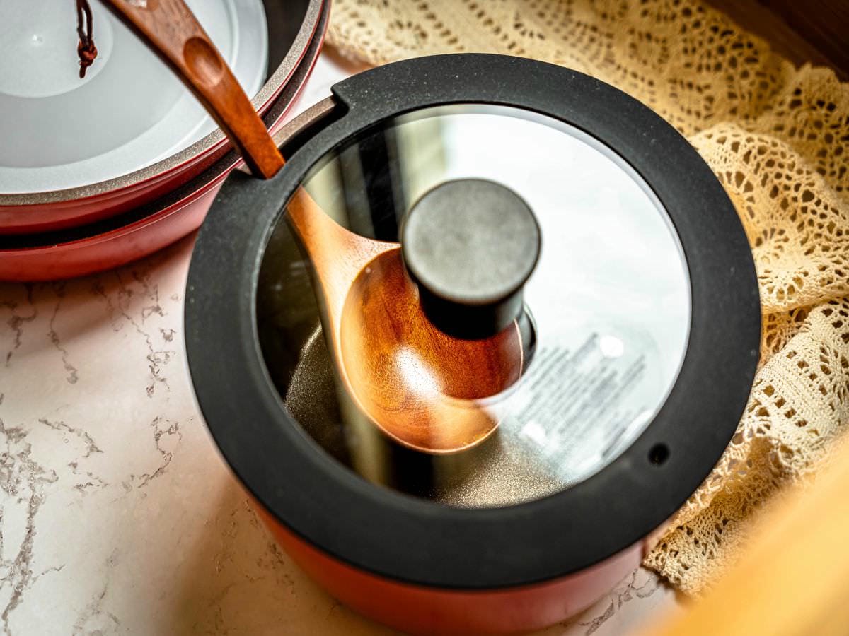 KOIZUMI 日本小泉不沾平底鍋六件組｜可以直接放烤箱、放冰箱，擁有可拆式把手，方便堆疊收納，6件組竟2000有找