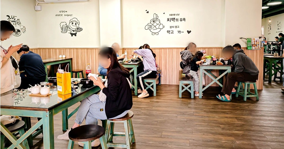小月 釜山豬肉湯飯專賣店│高雄少見釜山風味!豬骨湯熬八小時,清爽不膩!每一口都能品味到濃郁甘甜的原汁原味 - 第1張圖 小月 釜山豬肉湯飯專賣店│高雄少見釜山風味!豬骨湯熬八小時,清爽不膩!每一口都能品味到濃郁甘甜的原汁原味