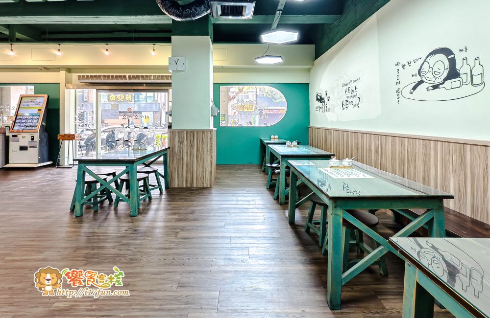 小月 釜山豬肉湯飯專賣店│高雄少見釜山風味!豬骨湯熬八小時,清爽不膩!每一口都能品味到濃郁甘甜的原汁原味 - 第4張圖 小月 釜山豬肉湯飯專賣店│高雄少見釜山風味!豬骨湯熬八小時,清爽不膩!每一口都能品味到濃郁甘甜的原汁原味