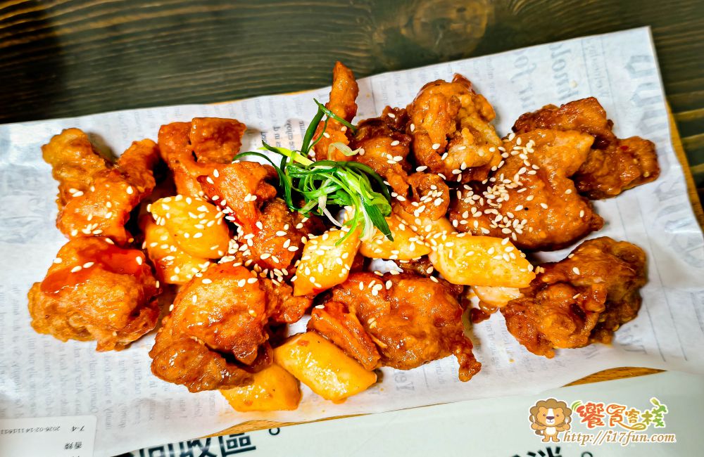 小月 釜山豬肉湯飯專賣店│高雄少見釜山風味!豬骨湯熬八小時,清爽不膩!每一口都能品味到濃郁甘甜的原汁原味 - 第19張圖 小月 釜山豬肉湯飯專賣店│高雄少見釜山風味!豬骨湯熬八小時,清爽不膩!每一口都能品味到濃郁甘甜的原汁原味