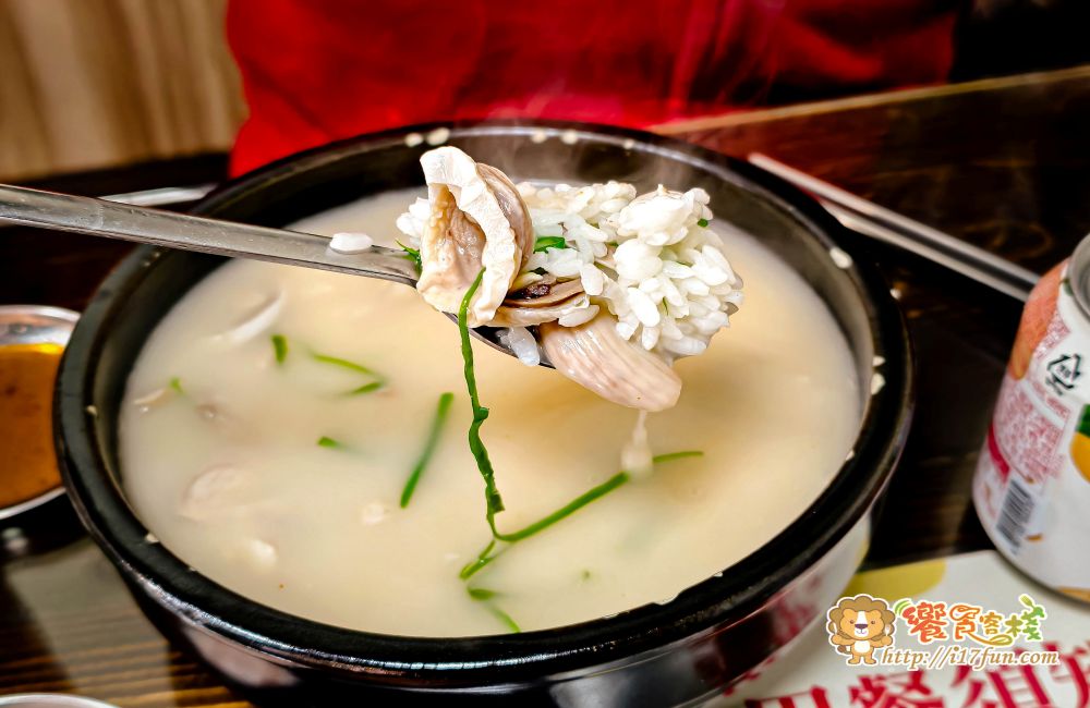 小月 釜山豬肉湯飯專賣店│高雄少見釜山風味!豬骨湯熬八小時,清爽不膩!每一口都能品味到濃郁甘甜的原汁原味 - 第16張圖 小月 釜山豬肉湯飯專賣店│高雄少見釜山風味!豬骨湯熬八小時,清爽不膩!每一口都能品味到濃郁甘甜的原汁原味