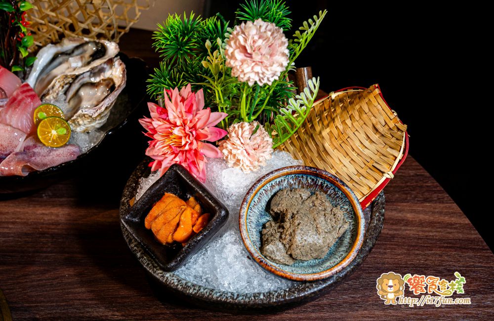 銅花精緻涮涮鍋│高雄頂級火鍋推薦！活體海鮮、日本A5和牛加專人桌邊服務，從開鍋到雜炊都是尊榮享受