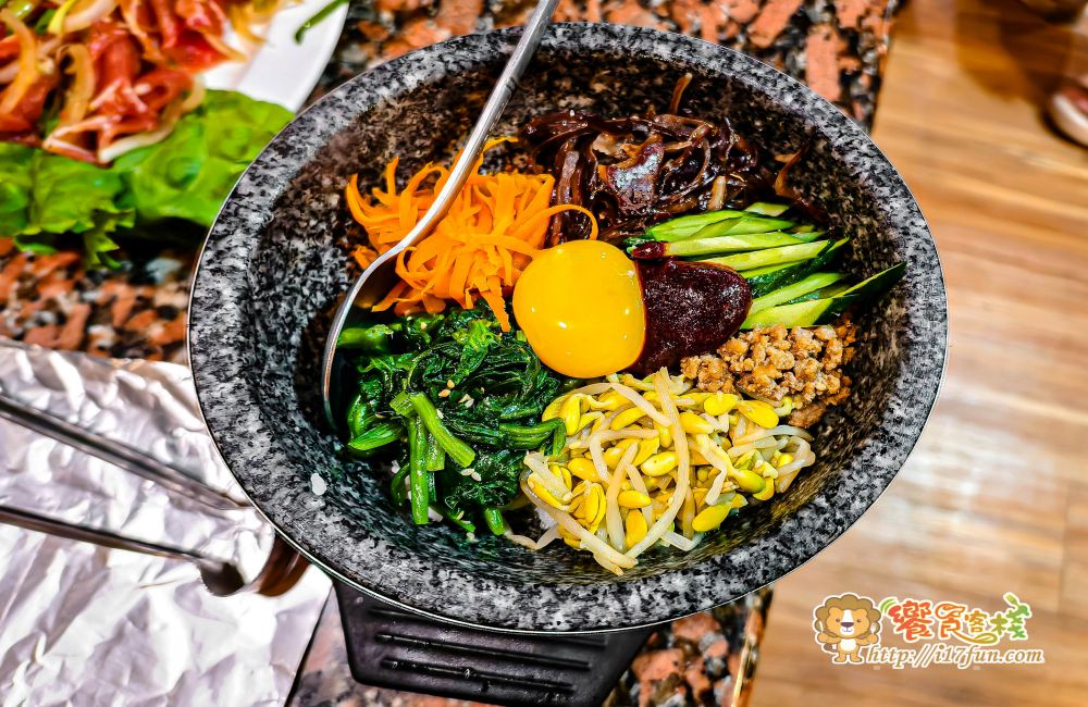金漢城韓國料理│高雄老字號韓式餐廳,餐點水準出色,濃厚年代感與親切氛圍交織的用餐空間,絲毫不輸道地韓國餐廳 - 第20張圖 金漢城韓國料理│高雄老字號韓式餐廳,餐點水準出色,濃厚年代感與親切氛圍交織的用餐空間,絲毫不輸道地韓國餐廳