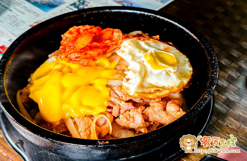 大叔豬肉湯飯│高雄韓式料理推薦！釜山大叔開的豬肉湯飯店，不用飛韓國也能吃到道地釜山味，湯頭濃郁暖胃又平價