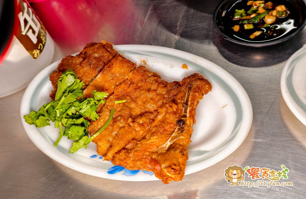 天下第一味生炒鴨肉羹│高雄人氣小吃!開放式廚房還能欣賞火焰秀,十足的鍋鑊氣及焦香味,層次豐富讓人一訪再訪 - 第14張圖 天下第一味生炒鴨肉羹│高雄人氣小吃!開放式廚房還能欣賞火焰秀,十足的鍋鑊氣及焦香味,層次豐富讓人一訪再訪