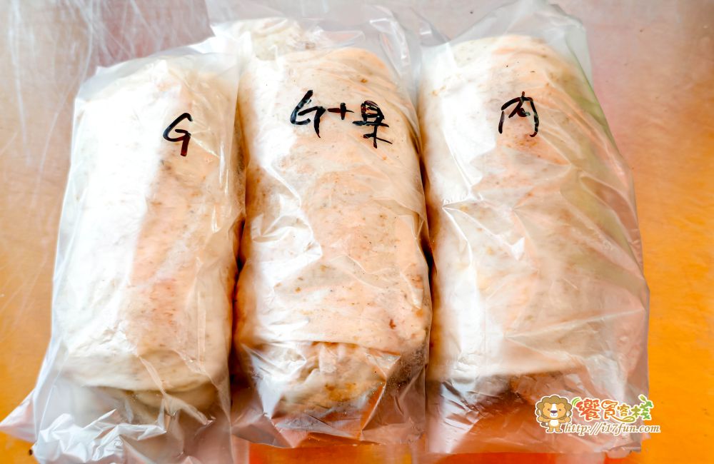 春捲小霸王│高雄低調不顯眼的春捲店！全麥潤餅皮Q彈耐包、內餡紮實豐富，從經典到蔬果口味都讓人一吃就愛上