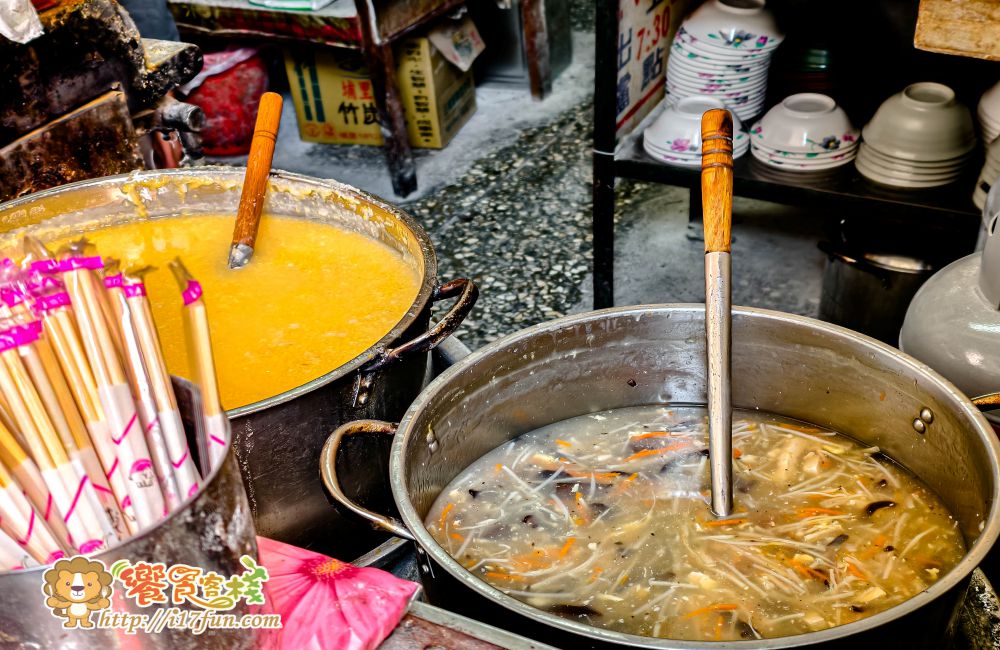 榮園餡餅粥│高雄近40年老店!眷村風味北方麵食從餡餅、蒸餃、烙餅到捲餅一次滿足的經典老味道 - 第10張圖 榮園餡餅粥│高雄近40年老店!眷村風味北方麵食從餡餅、蒸餃、烙餅到捲餅一次滿足的經典老味道