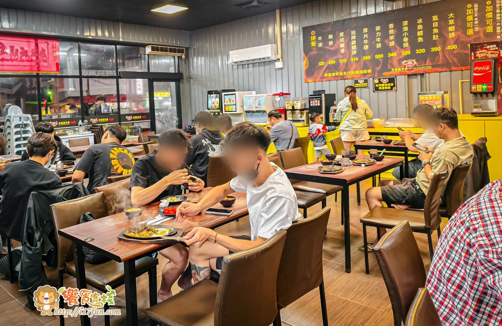 牛鼎鑫牛排│高雄牛排霸氣升級3.0版！低消一份排餐，就能爽吃炸物＋海鮮吧，鮮蝦、小章魚、蟹味棒無限供應太狂