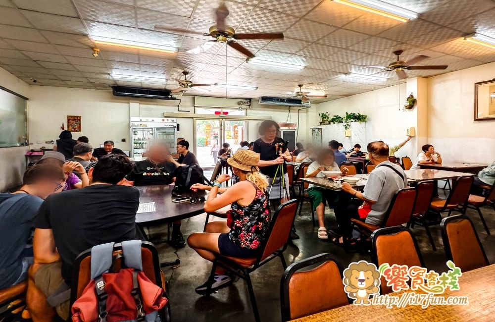 西安麵食館│高雄隱藏版麵店！傳說中的碗裡一條麵，獨特皮帶麵寬厚Q彈超有嚼勁，融合眷村與西北風味，多款經典麵食與小菜一次滿足