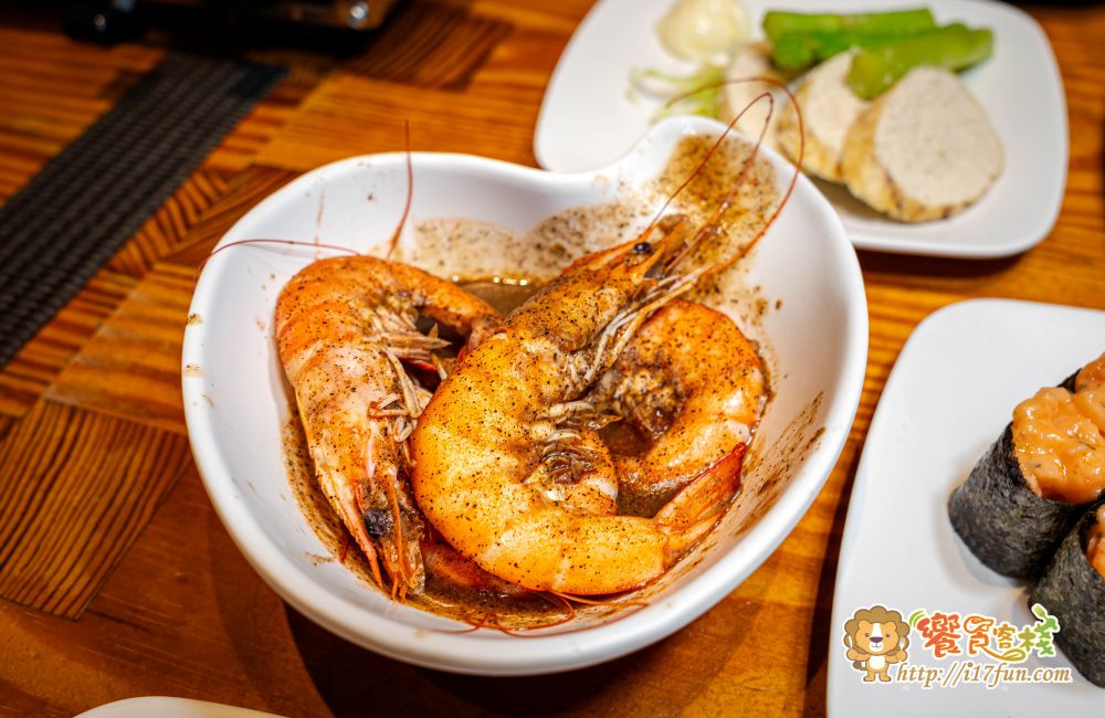 喜憨兒創作料理│高雄吃到飽推薦!近80道日式料理現點現做,握壽司、生魚片、烤物炸物到甜點無限享用,高CP值聚餐首選 - 第30張圖 喜憨兒創作料理│高雄吃到飽推薦!近80道日式料理現點現做,握壽司、生魚片、烤物炸物到甜點無限享用,高CP值聚餐首選