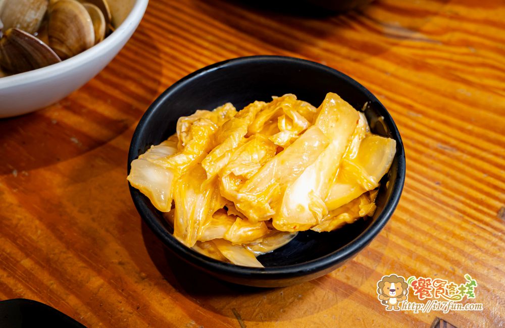 喜憨兒創作料理│高雄吃到飽推薦!近80道日式料理現點現做,握壽司、生魚片、烤物炸物到甜點無限享用,高CP值聚餐首選 - 第15張圖 喜憨兒創作料理│高雄吃到飽推薦!近80道日式料理現點現做,握壽司、生魚片、烤物炸物到甜點無限享用,高CP值聚餐首選
