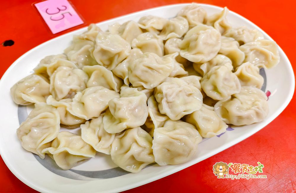 于家水餃大王│高雄飄香50年水餃老店！只賣3樣餐點，2層樓透天厝天天客滿，門口排隊沒停過