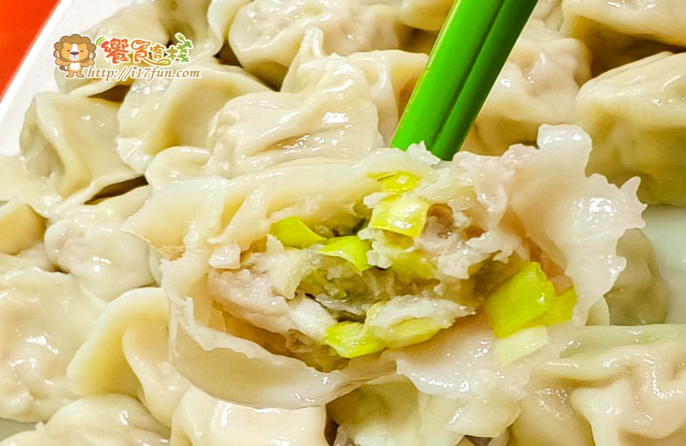于家水餃大王│高雄飄香50年水餃老店！只賣3樣餐點，2層樓透天厝天天客滿，門口排隊沒停過