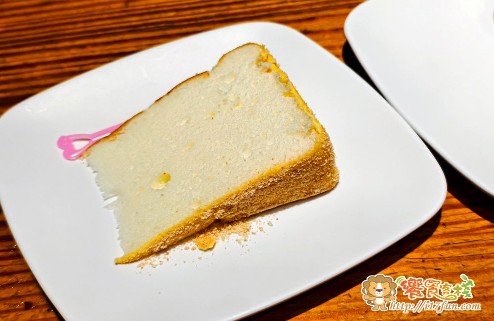 喜憨兒創作料理│高雄吃到飽推薦!近80道日式料理現點現做,握壽司、生魚片、烤物炸物到甜點無限享用,高CP值聚餐首選 - 第36張圖 喜憨兒創作料理│高雄吃到飽推薦!近80道日式料理現點現做,握壽司、生魚片、烤物炸物到甜點無限享用,高CP值聚餐首選