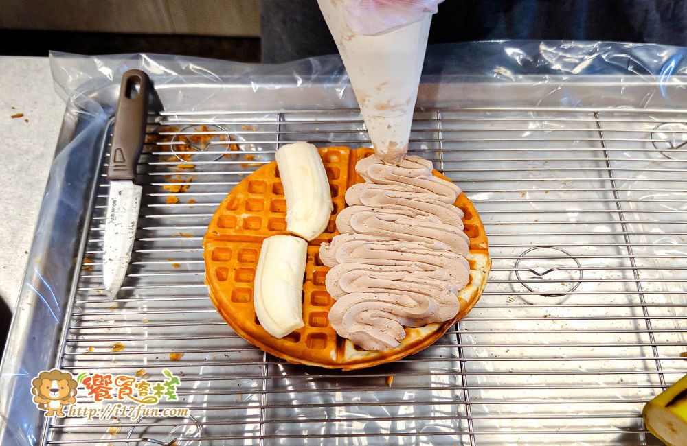 小木屋鬆餅│高雄人氣鬆餅店!新竹起家近20年老店,高雄市區唯一一家,鹹甜口味高達30種口味可以選擇 - 第19張圖 小木屋鬆餅│高雄人氣鬆餅店!新竹起家近20年老店,高雄市區唯一一家,鹹甜口味高達30種口味可以選擇